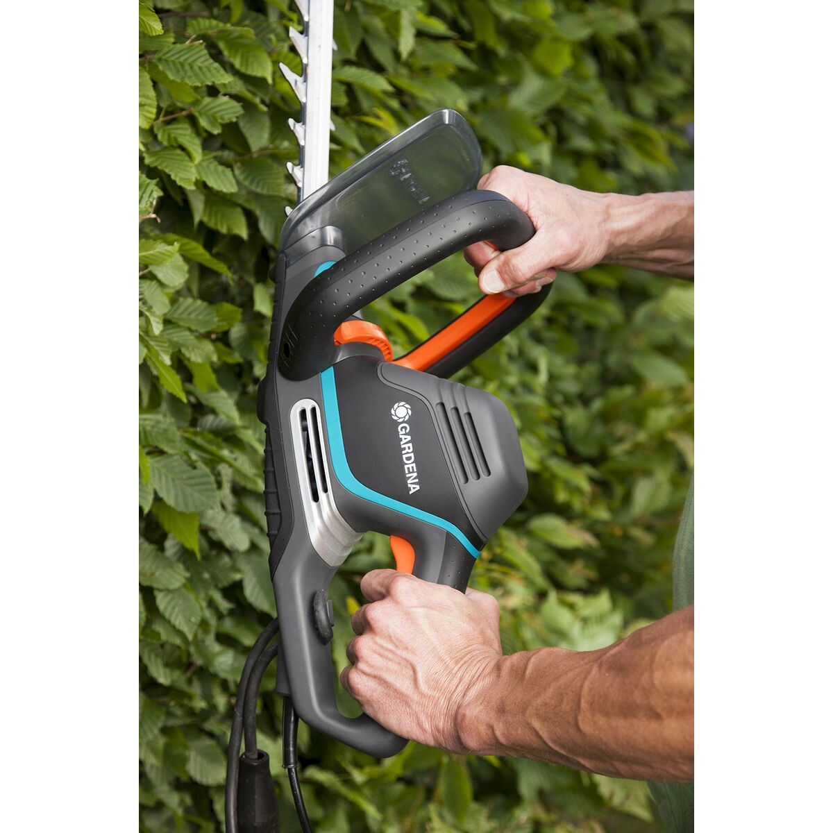 Rezač za živice Gardena G9834-20 600 W 55 cm